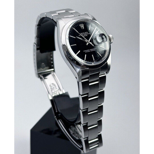 34mm • 1971 Rolex Oyster Perpetual Date Black Dial ref.1500 cal.1560